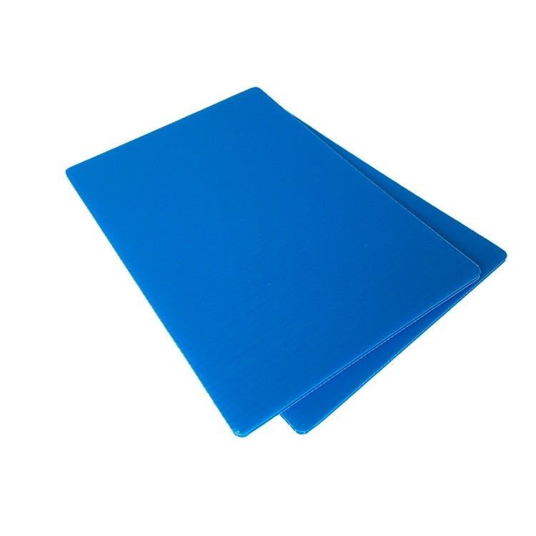 Lo strato ondulato A4 Coroplast dell'HDPE ignifugo di Sunproof riveste 4x8