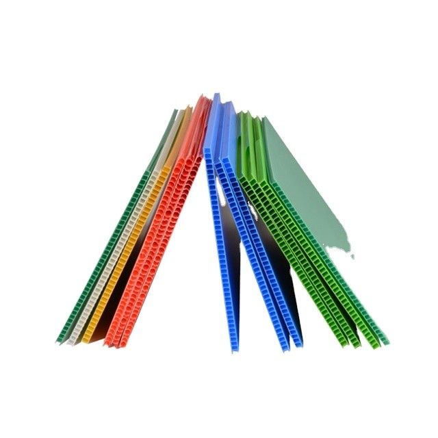 Carta di corflute 2mm 3mm 4mm 5mm 6mm 7mm carta di plastica ondulata correggiata a polipropilene pannello a favo di miele