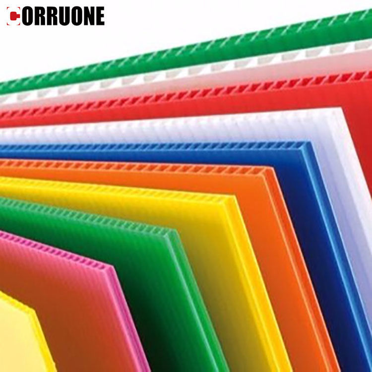 Lo strato Correx dei pp 3mm Corflute ha ondulato gli strati di plastica della protezione del pavimento