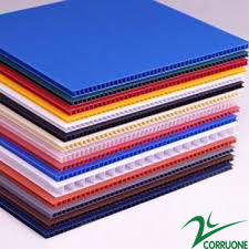 4ft x 8ft Twin Wall corrugato fogli di plastica UV resistente per imballaggi eco-friendly
