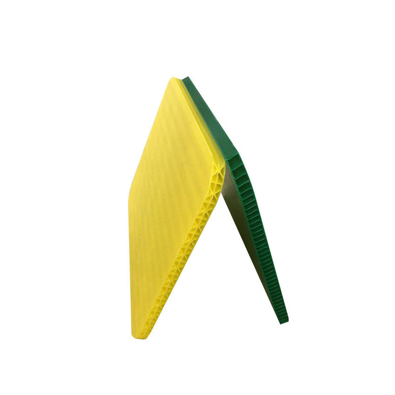 4mm Corflute hanno ondulato lo strato di plastica della protezione del pavimento della copertura per costruzione