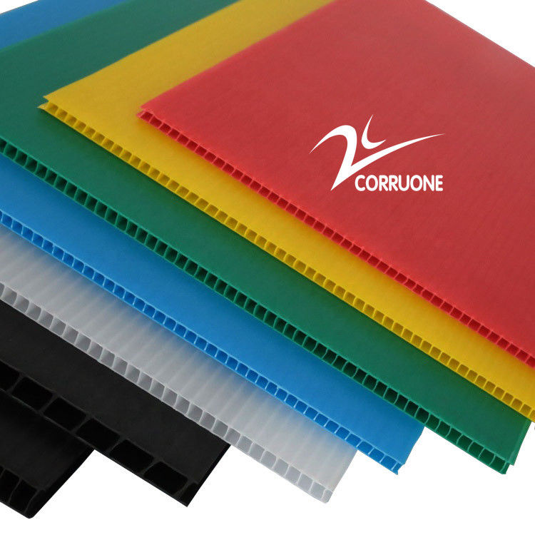 4mm Corflute hanno ondulato lo strato di plastica della protezione del pavimento della copertura per costruzione